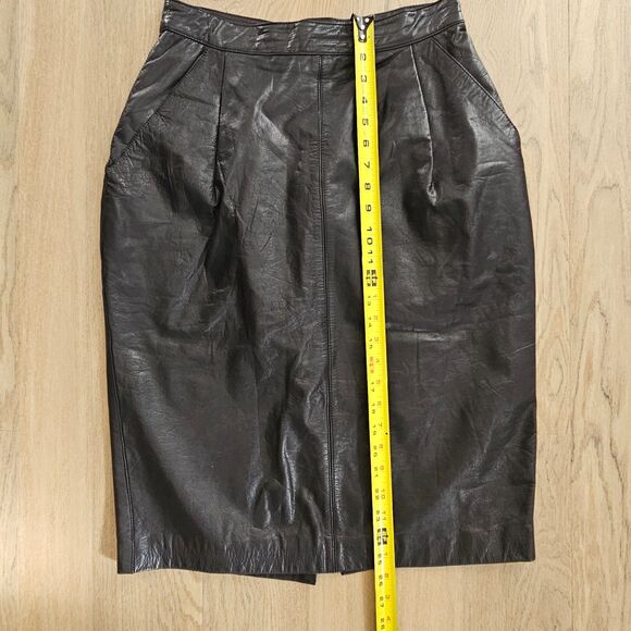 SYNERGY Black Genuine Leather Midi Pencil Skirt Classic Vintage Womens Size 12 - Picture 16 of 16